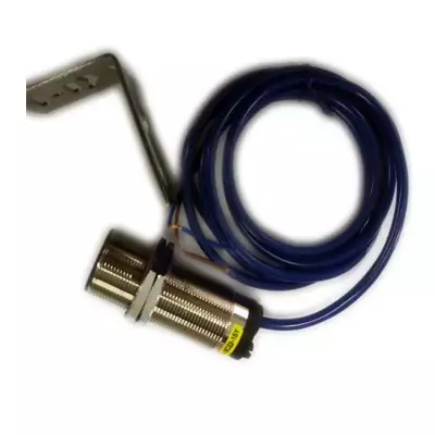 SS2-220V-B-1提升機(jī)速度開(kāi)關(guān)、SSS-HL速度傳感器安裝在被傳動(dòng)軸旁廠家